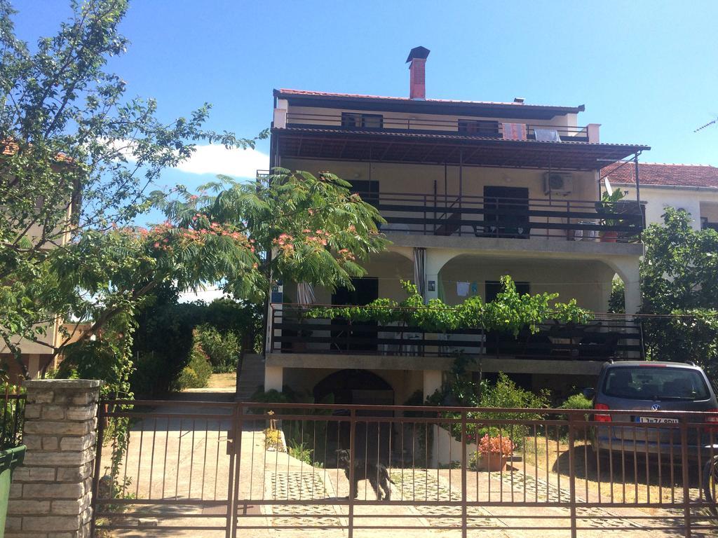 Apartments Radulovic Biograd Na Moru Ngoại thất bức ảnh