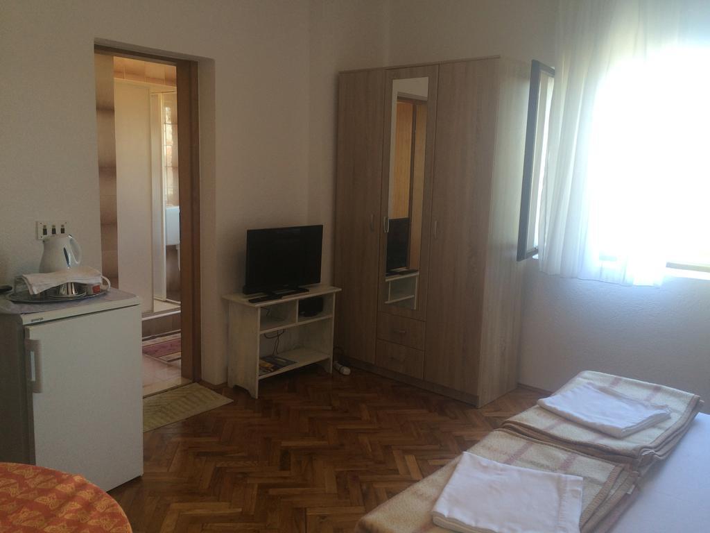 Apartments Radulovic Biograd Na Moru Ngoại thất bức ảnh