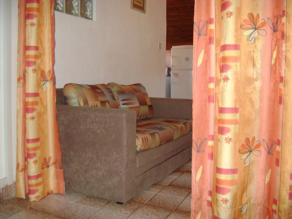 Apartments Radulovic Biograd Na Moru Phòng bức ảnh