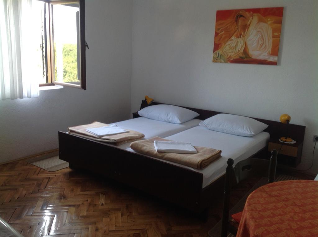 Apartments Radulovic Biograd Na Moru Phòng bức ảnh